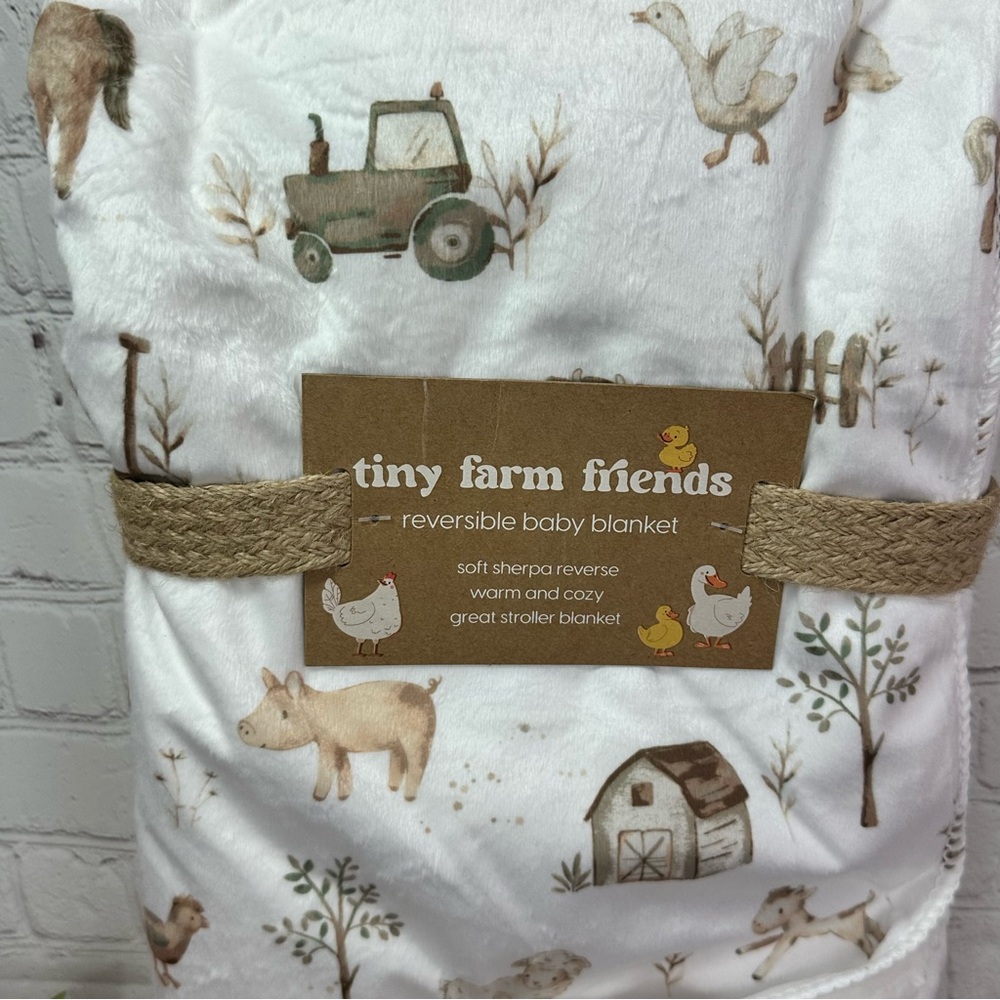 NWT tiny farm friends Reversible Baby Blanket barnyard animals tractor neutral - Picture 2 of 6